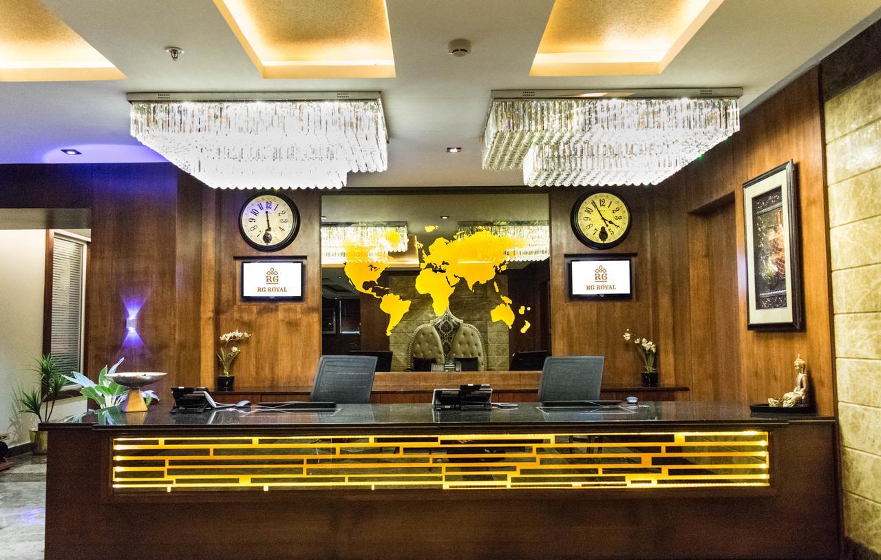 Rg Royal Hotel Бангалор Екстериор снимка